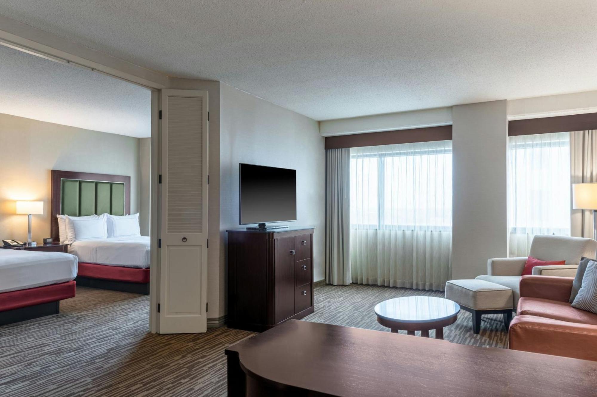 The Capital Hotel 4*
